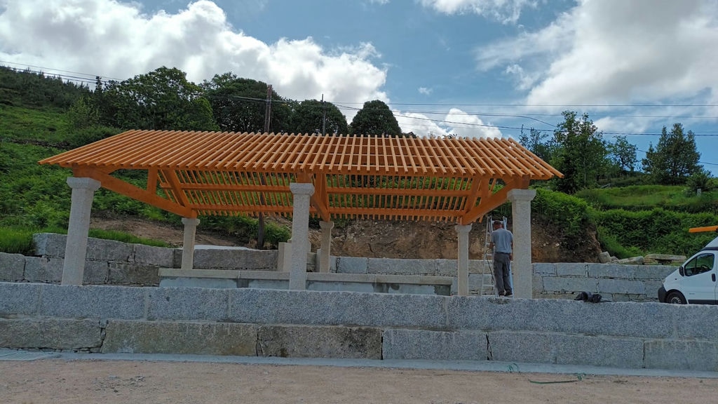Estructura de madera lavadero